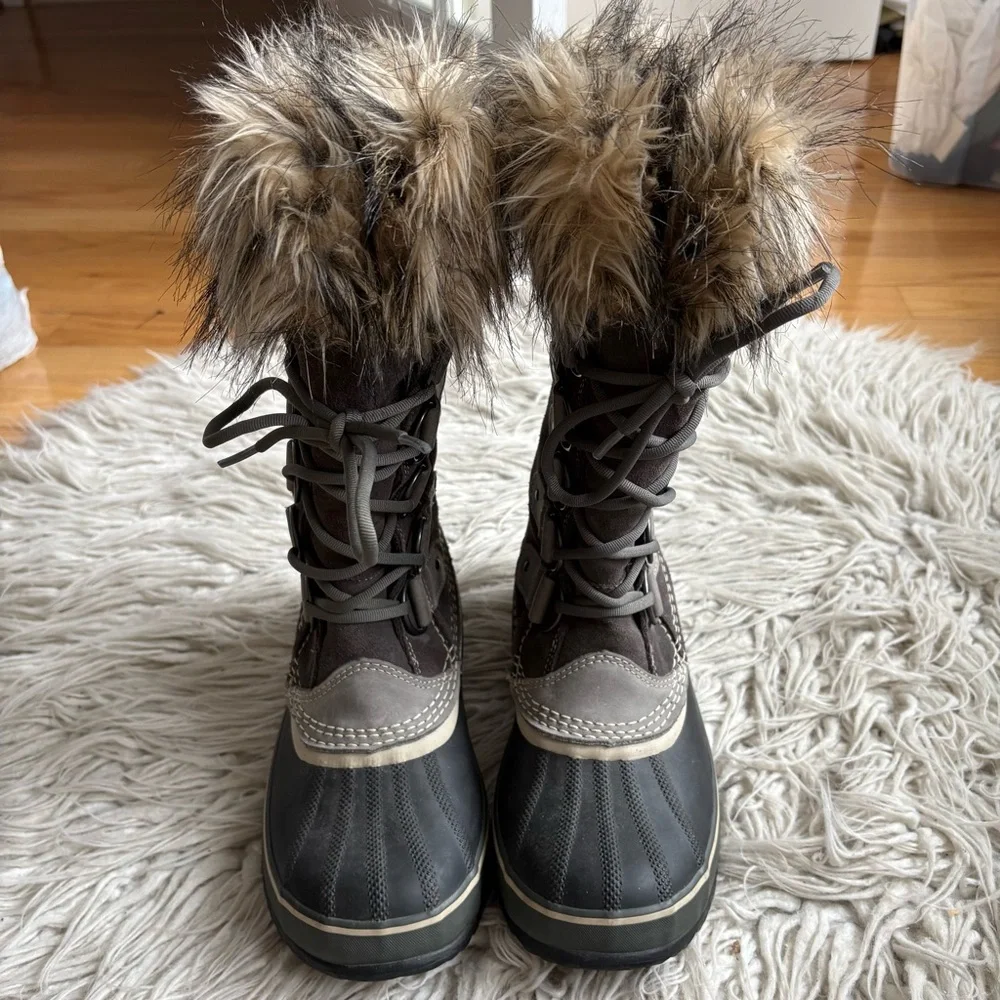 Sorel Joan of Arctic Waterproof Quarry Gray Black Winter Snow Boot EUC Size 9
